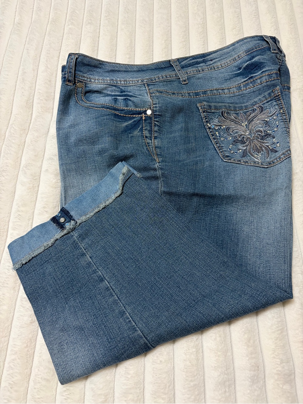 Lane Bryant Blue Capri Jeans with Embroidered Pocket